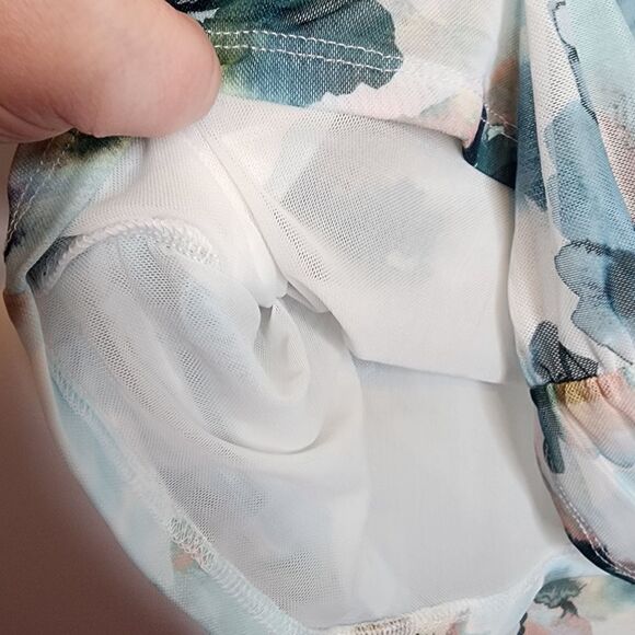 3X 22W 24W Torrid Blue Floral Stretch Mesh Crew Neck Ruched Top Sweetheart blue - Picture 2 of 7